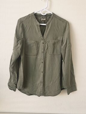 Holding Horses for Anthropologie  Green Lyocell Button Down Shirt Utility Blouse
